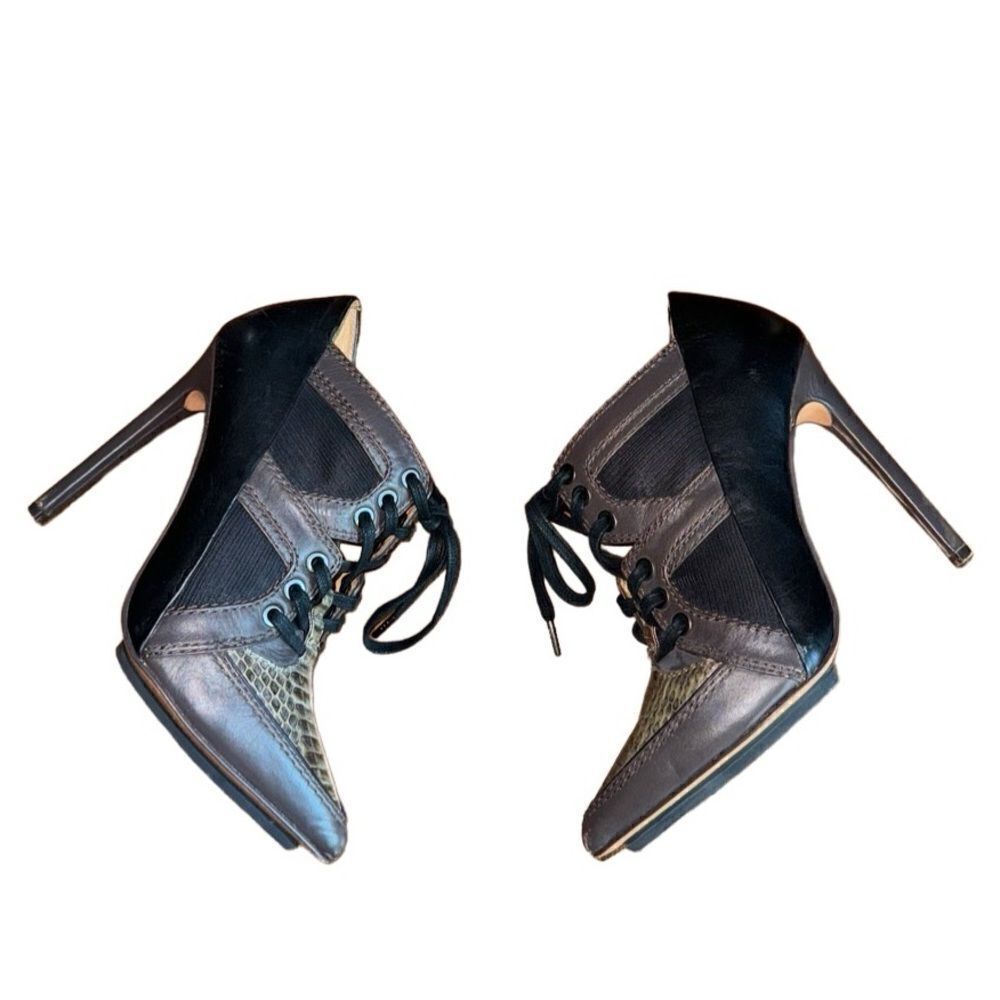 L.A.M.B. Nichol Boots Lace Up Patent Leather Platform Heeled Boots Size 8M - Picture 9 of 13